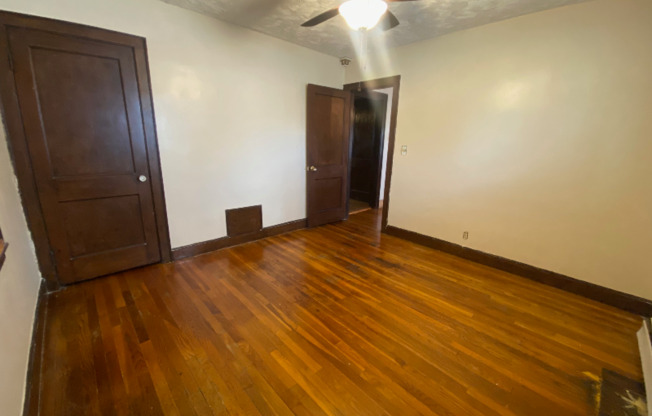 228 NEPONSET VLY PKWY