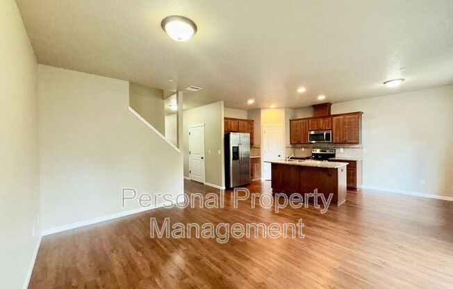 7641 NE 31 CIR