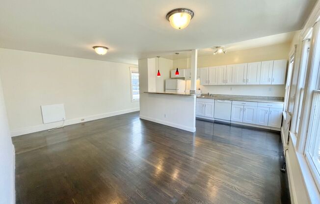 Charming, Sunny Nopa Studio! Recently Upgraded Kitchen! Hardwood Floors! PROGRESSIVE