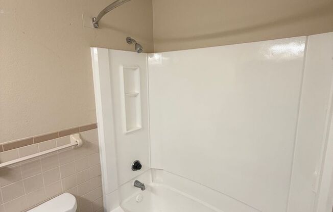 2 beds, 2 baths, 551 sqft, $1,595, Unit 217