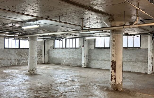 1 bed, 1 bath, $725, Unit Apt. 203 A - Female Co-Living SHARED APT