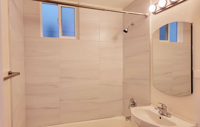 Studio, 1 bath, 450 sqft, $2,400, Unit 601