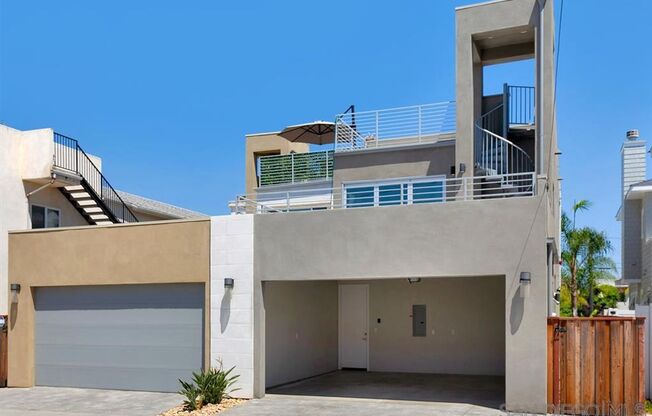 Imperial Beach - Fully Furnished 3bd/2.5ba Beach House just 1 block from the Beach! (Available Long Term)