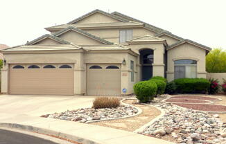 1042 N MOCCASIN Trail