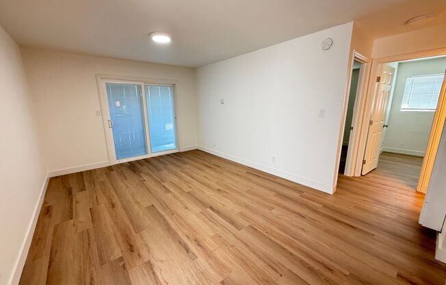 151 (761 Central)