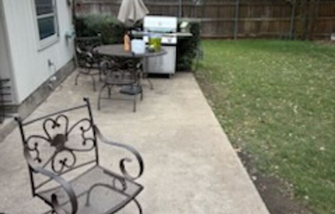 3 beds, 2 baths, $2,100