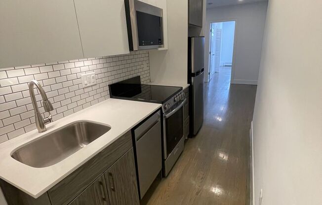 Beacon Hill 2bed $3550