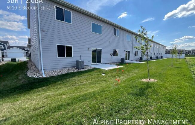6910 E BROOKS EDGE PL