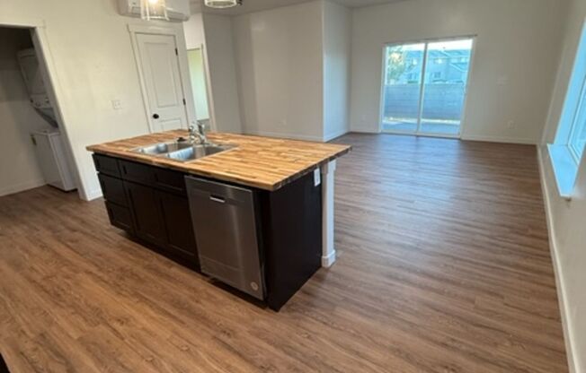 321 &amp; 329 Pheasant Road W
