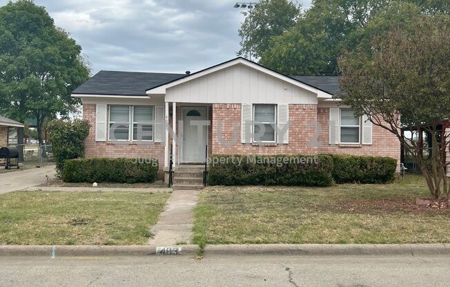 Updated 3/1 in Waxahachie For Rent!