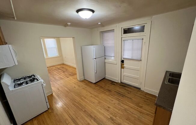 3 Bedroom Pet Friendly in Bridgeport