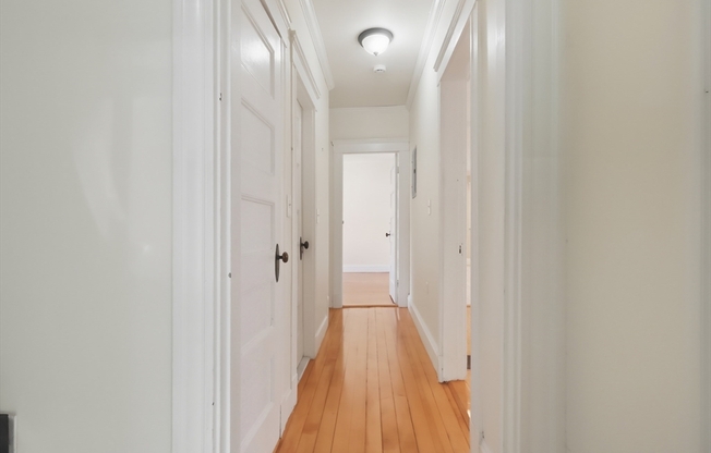 32 WALNUT ST