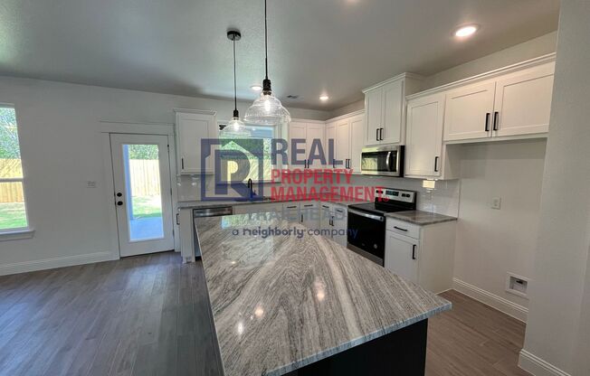 Stylish 3 Bed, 2 Bath Home in Gated Lakeside Community!