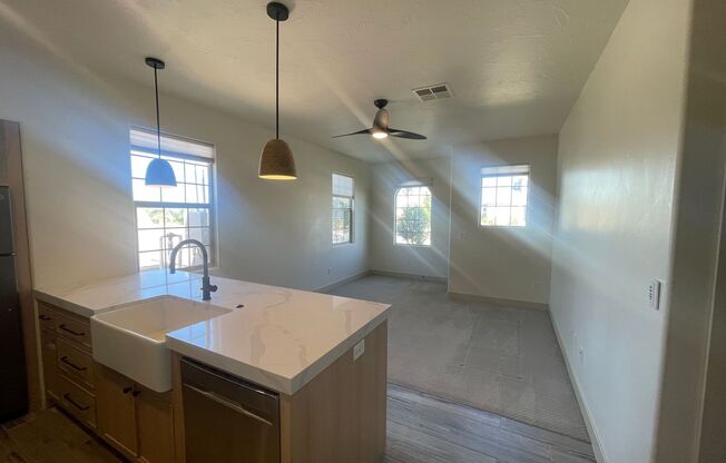 1 bed, 1 bath, $1,375