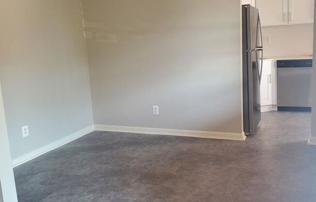 2 beds, 1 bath, 908 sqft, $2,410, Unit 118