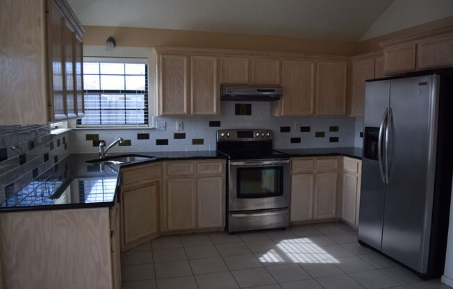 3 beds, 2 baths, $1,450