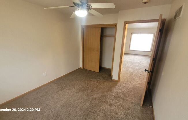 2 beds, 1.5 baths, 785 sqft, $933, Unit 2747