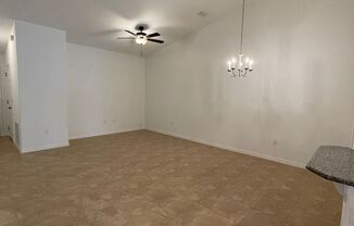 3 beds, 2 baths, 1,600 sqft, $1,690, Unit B