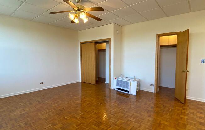 Studio, 1 bath, 300 sqft, $1,465, Unit 620-307