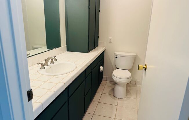 3 bedroom, pet ok, AC!