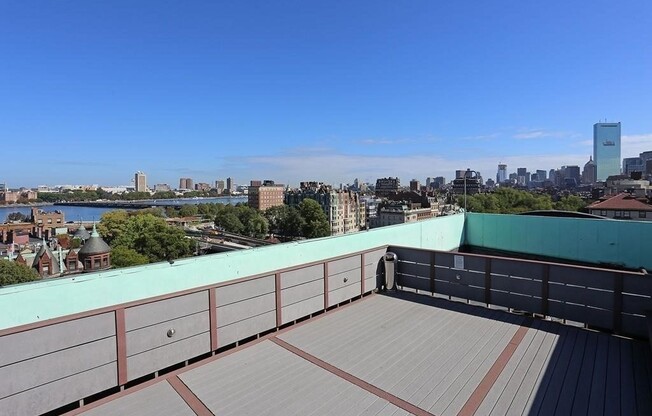 4 beds, 2 baths, $6,200, Unit R21