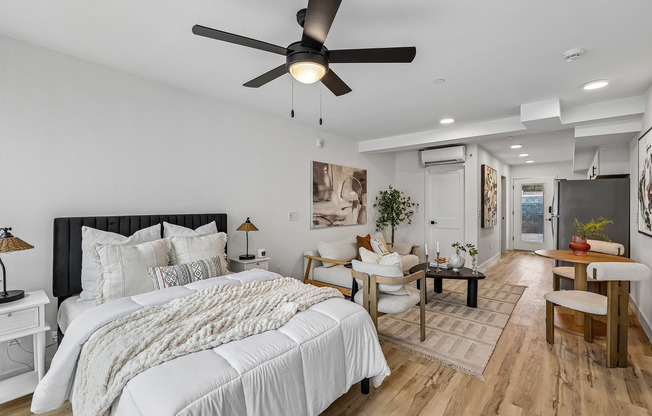 Studio, 1 bath, 452 sqft, $2,275, Unit 2330-107