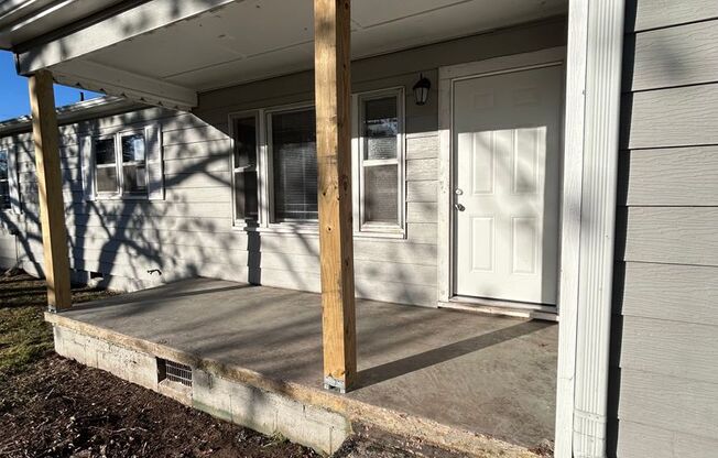 3 BED, OFFICE + MUD ROOM HOME FOR RENT