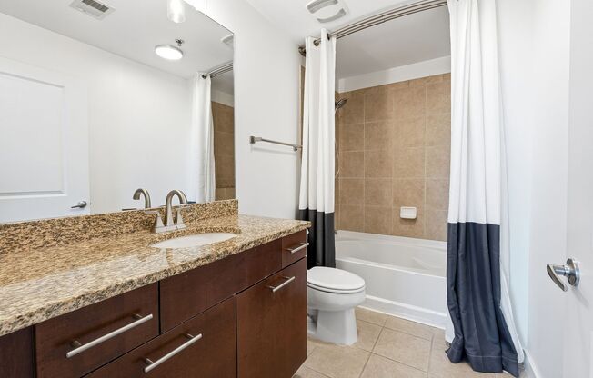 2 beds, 2 baths, $3,295, Unit UNIT 2001