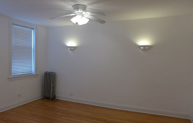 Studio, 1 bath, 300 sqft, $1,395, Unit 101