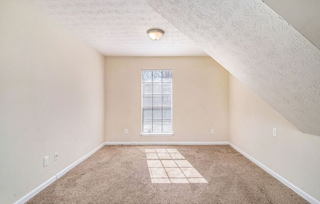 3 Bedroom 2 Bath Home with Bonus Room