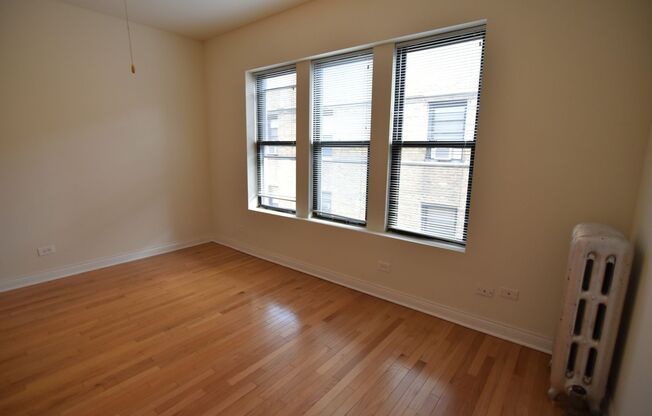 1 bed, 1 bath, 575 sqft, $1,650, Unit GR 716-1S