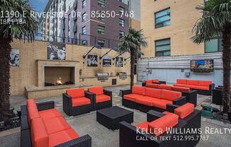 1390 E Riverside Dr