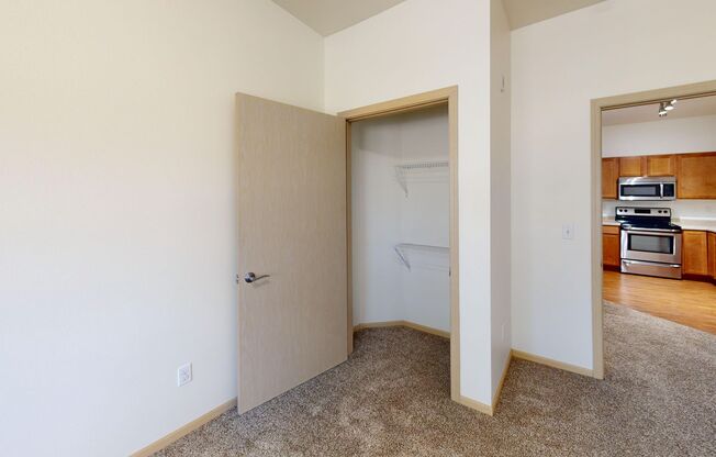 3 beds, 2 baths, 1,500 sqft, $1,495, Unit 4685-301