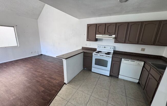 Golden 5245 (JE) NoHW - Fourplex