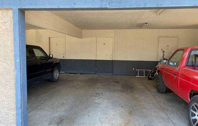 2 beds, 1.5 baths, $1,400