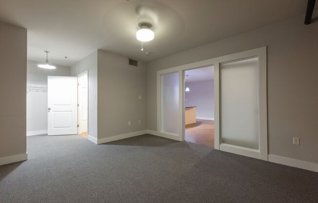 2 beds, 2 baths, 945 sqft, $1,295, Unit 301