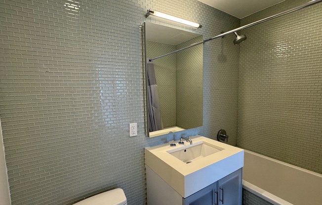 2 beds, 2 baths, $10,000, Unit 29B