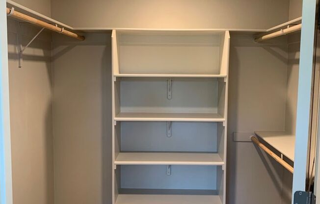 2 beds, 2 baths, 1,271 sqft, $5,095, Unit 214