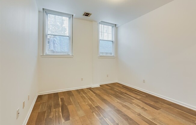 235 OGDEN AVE