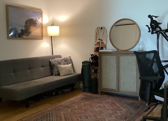1 bed, 1.5 baths, 948 sqft, $4,150, Unit 133