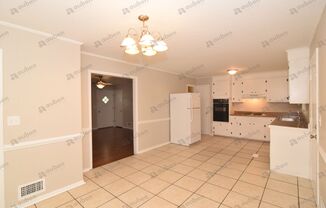 3 beds, 2 baths, $1,400