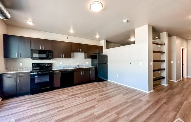Studio, 1 bath, 605 sqft, $900, Unit 5520-4206