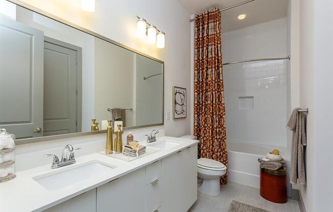 Modern bath in luxury apartment