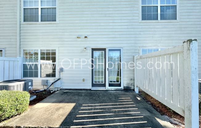 2 beds, 2.5 baths, $1,600