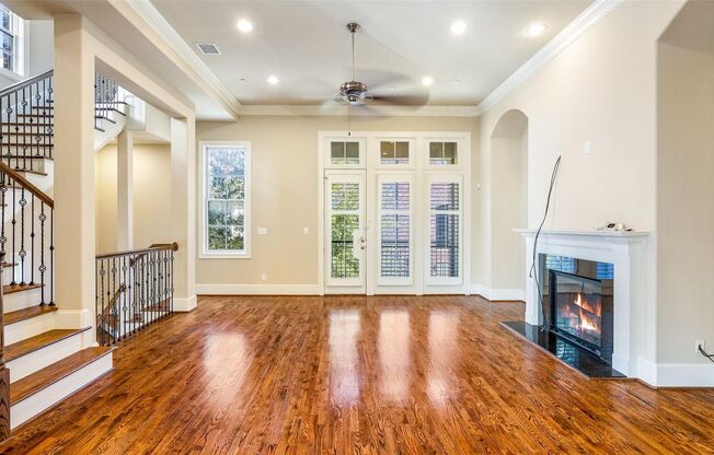 3 beds, 3.5 baths, $4,250
