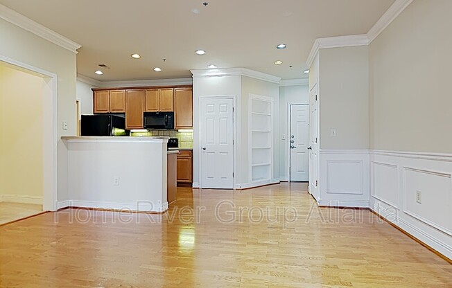 4406 STRATFORD CMNS