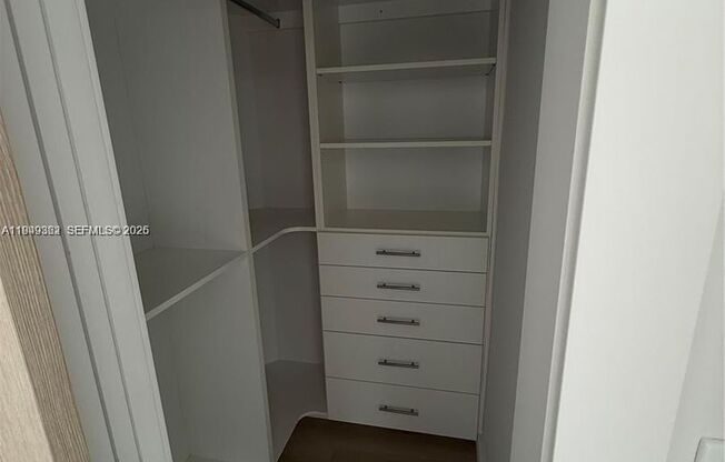 675 NE 93RD ST #675 MIAMI SHORES, FL 33138