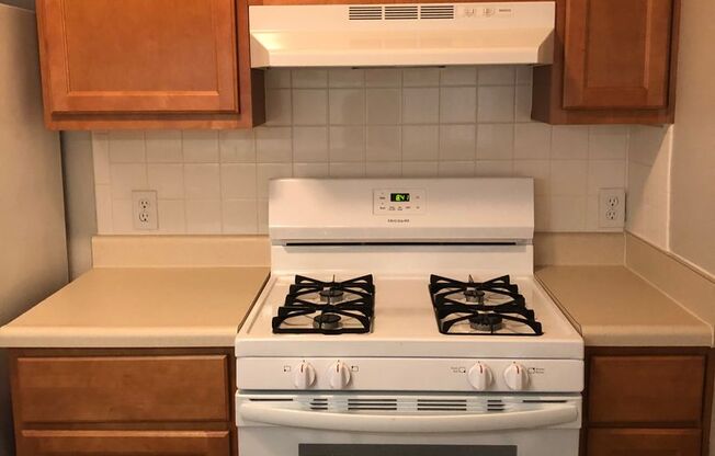 1 bed, 1 bath, 755 sqft, $1,099, Unit 5815D