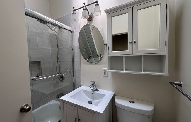 Fremont - Charming 3bed/2bath Home in the Desirable Mission San Jose Neighborhood!
