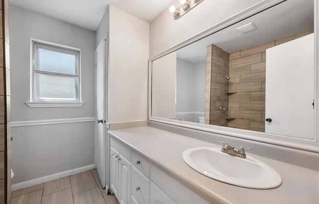 4 beds, 2 baths, 2,019 sqft, $2,450